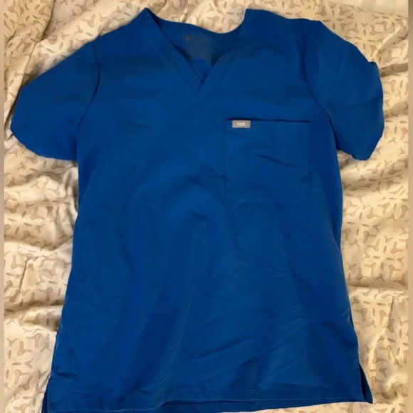 Figs Royal Blue Livingston scrub pants + Catarina scrub top - Picture 5 of 6